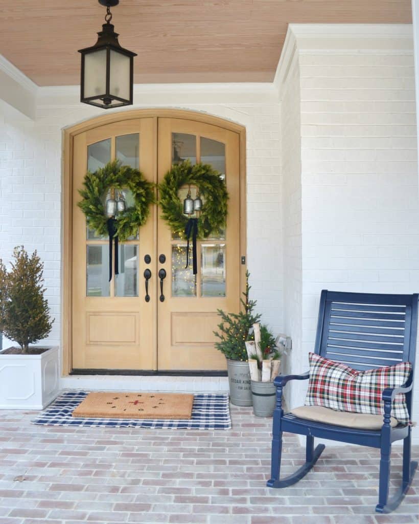 Christmas Home Tour: Living & Kitchen Christmas Decor - Chrissy Marie Blog